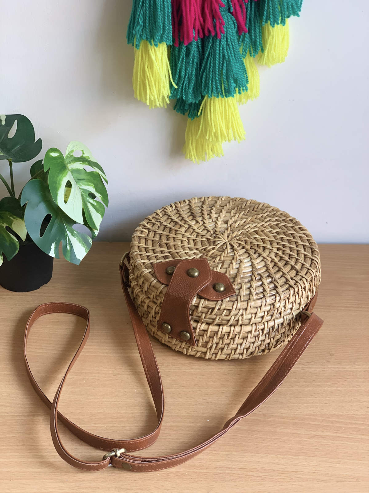 Cane Round Slingbag