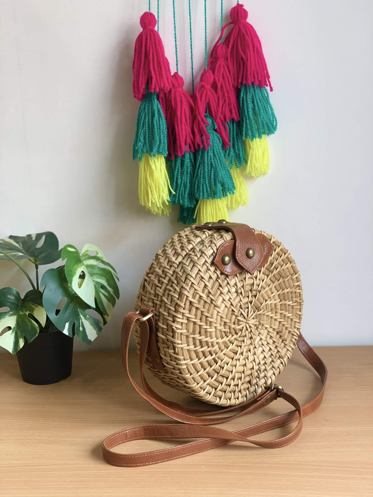 Cane Round Slingbag
