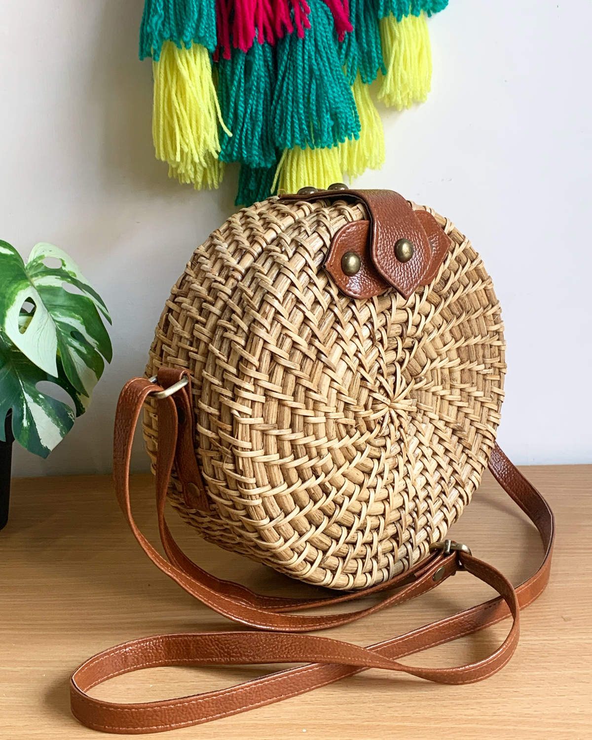 Cane Round Slingbag
