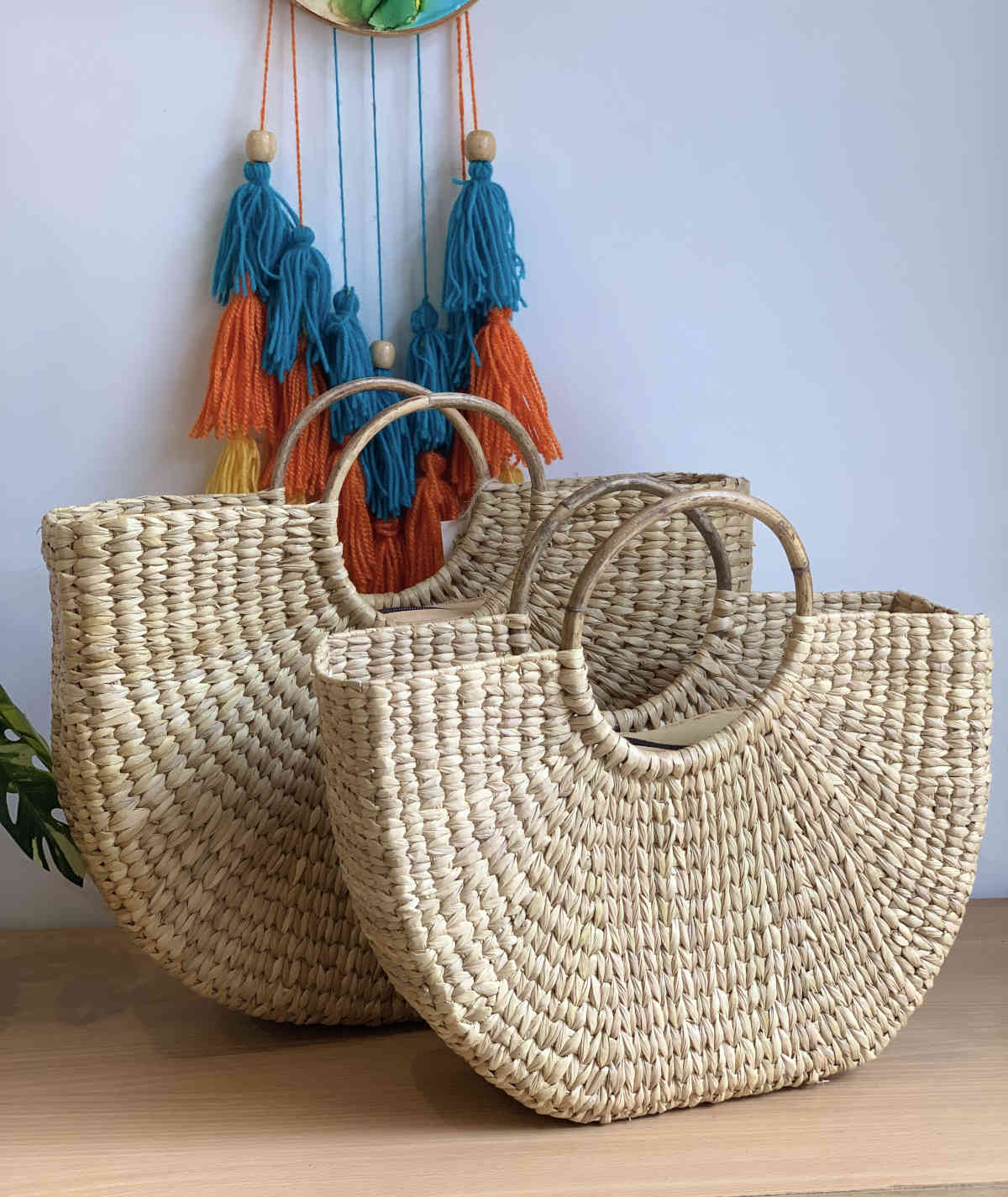 Kouna U-Shaped Handbag with Zipper